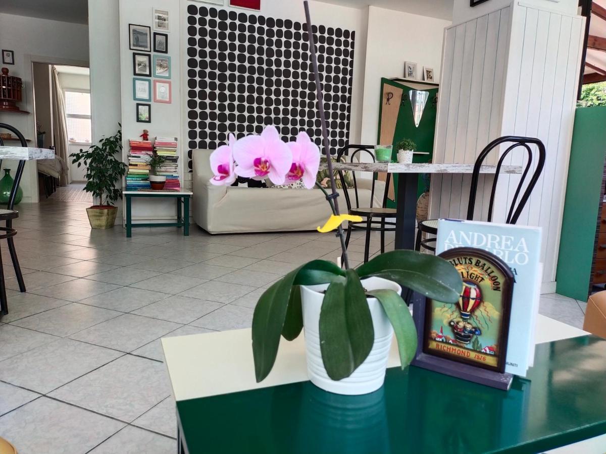 Hotel Goldene Rose Rimini Bagian luar foto