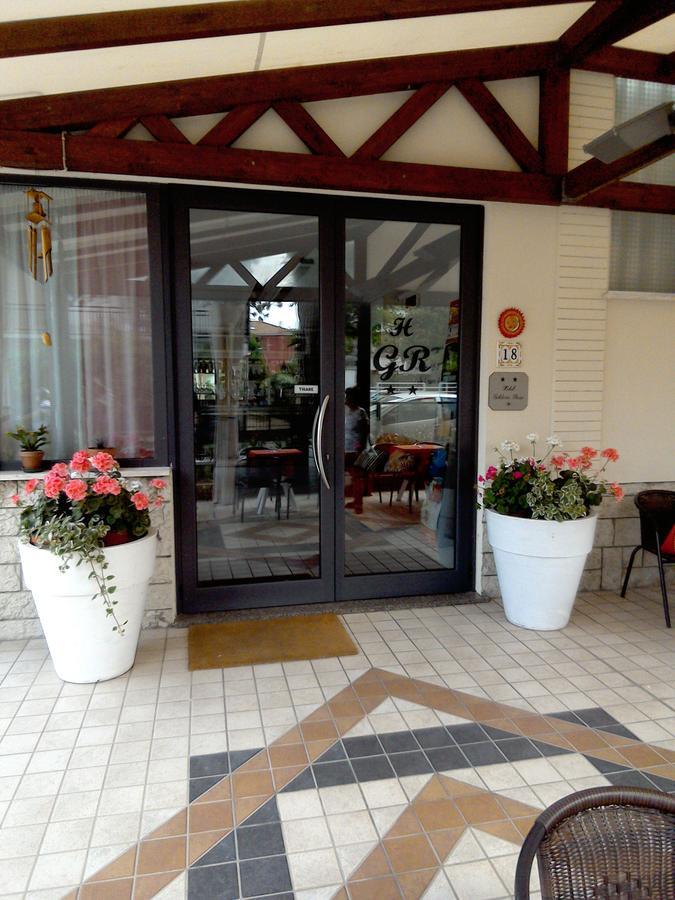Hotel Goldene Rose Rimini Bagian luar foto
